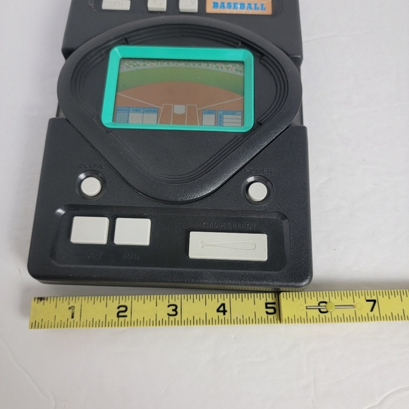 Radio Shack Two Player Professional League Baseball Handheld Electronic (Tested) - Picture 10 of 11